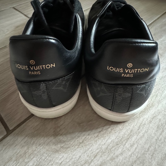 Louis Vuitton Mens Black Leather Low Luxembourg Trainers US 6 - Picture 3 of 8